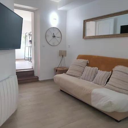 아파트 Au Coeur De : Superbe 브랑톰
